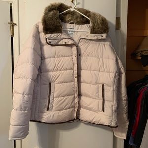 Women’s Old Navy coat with faux fur
